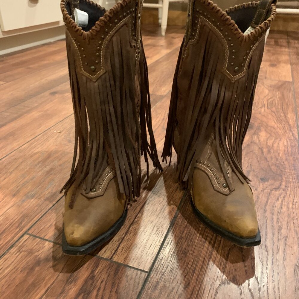 Fringed leather western boots